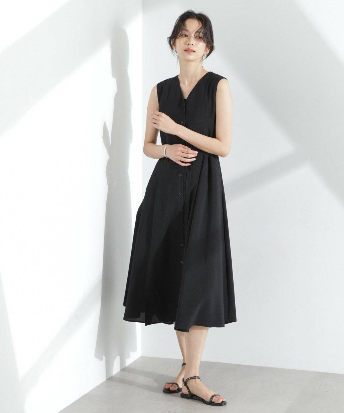 夏コーデの女性