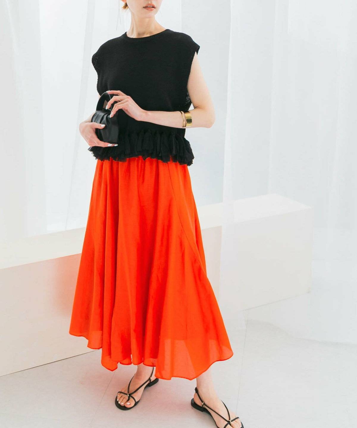 夏コーデの女性