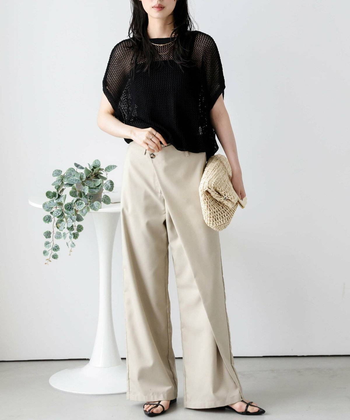 夏コーデの女性