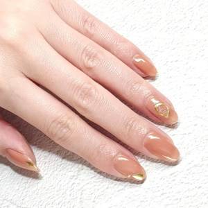  宝石ネイル 
