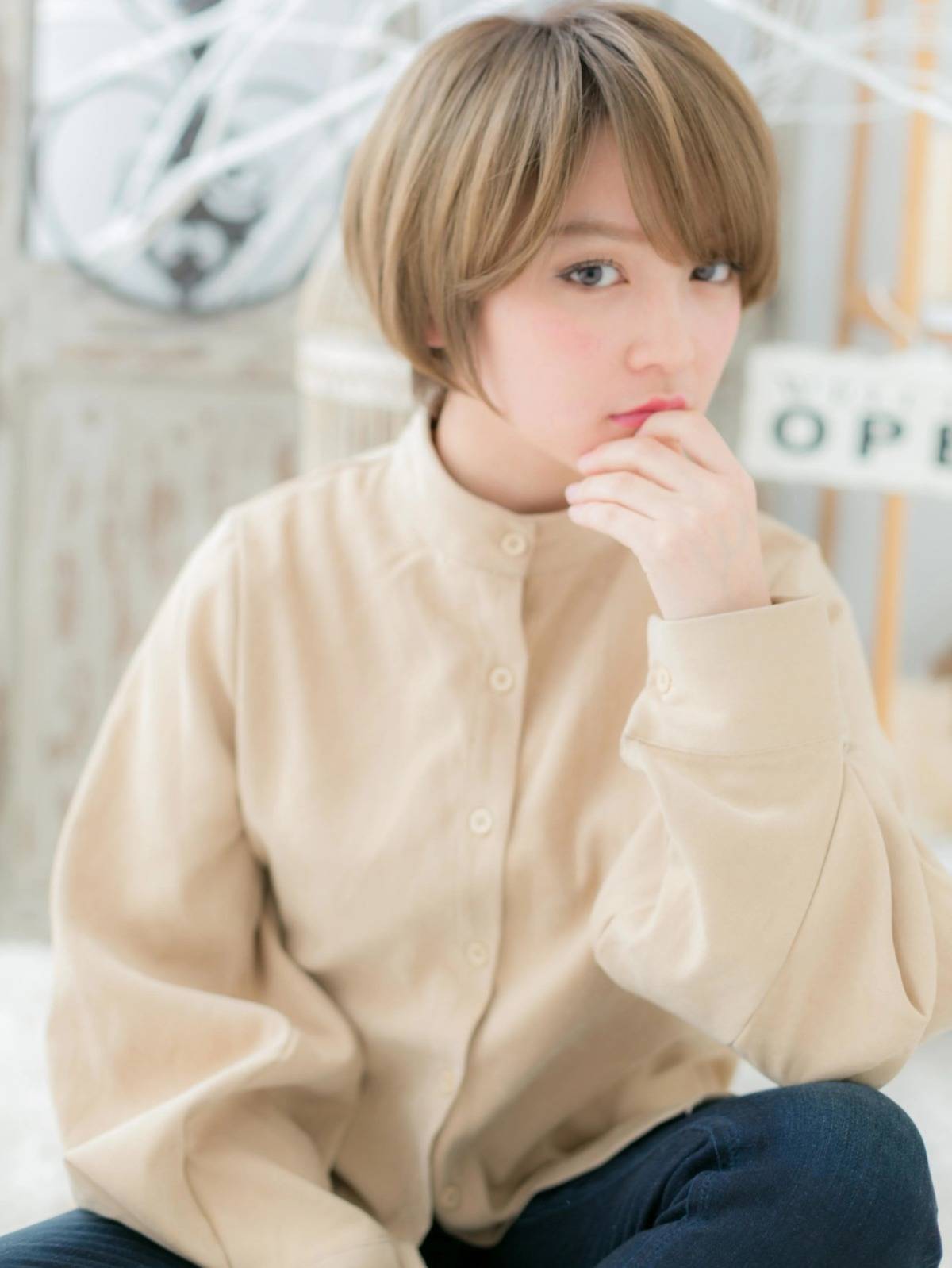 ナチュラル前下がりショート