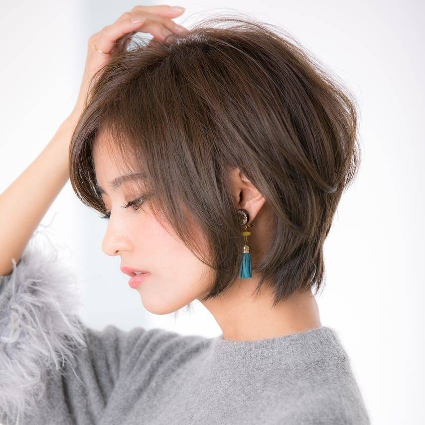 サイド長めノーブルショート