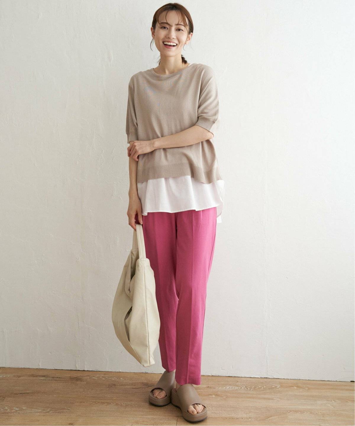 スラックスコーデ