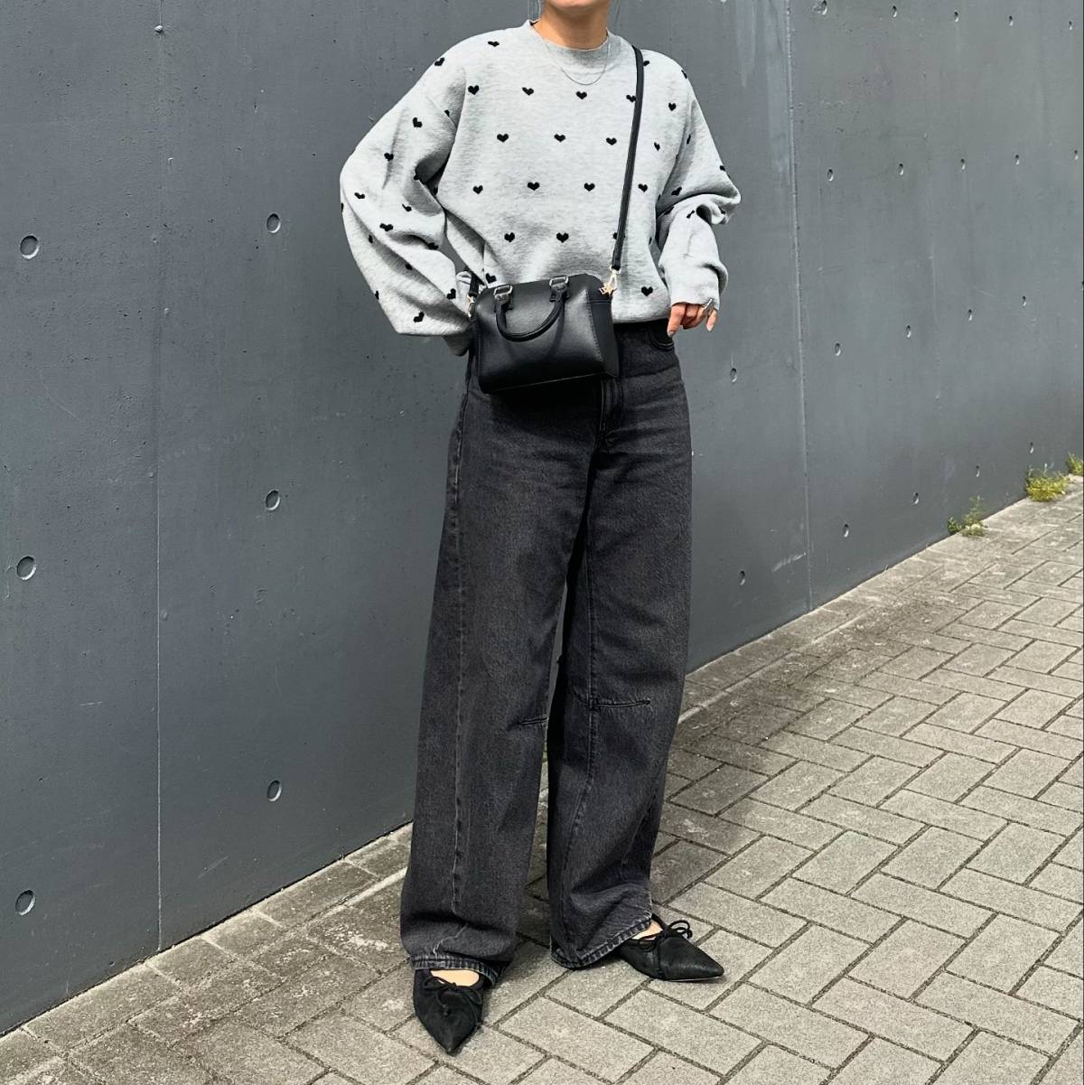 ハート柄のニットを主役にする♡