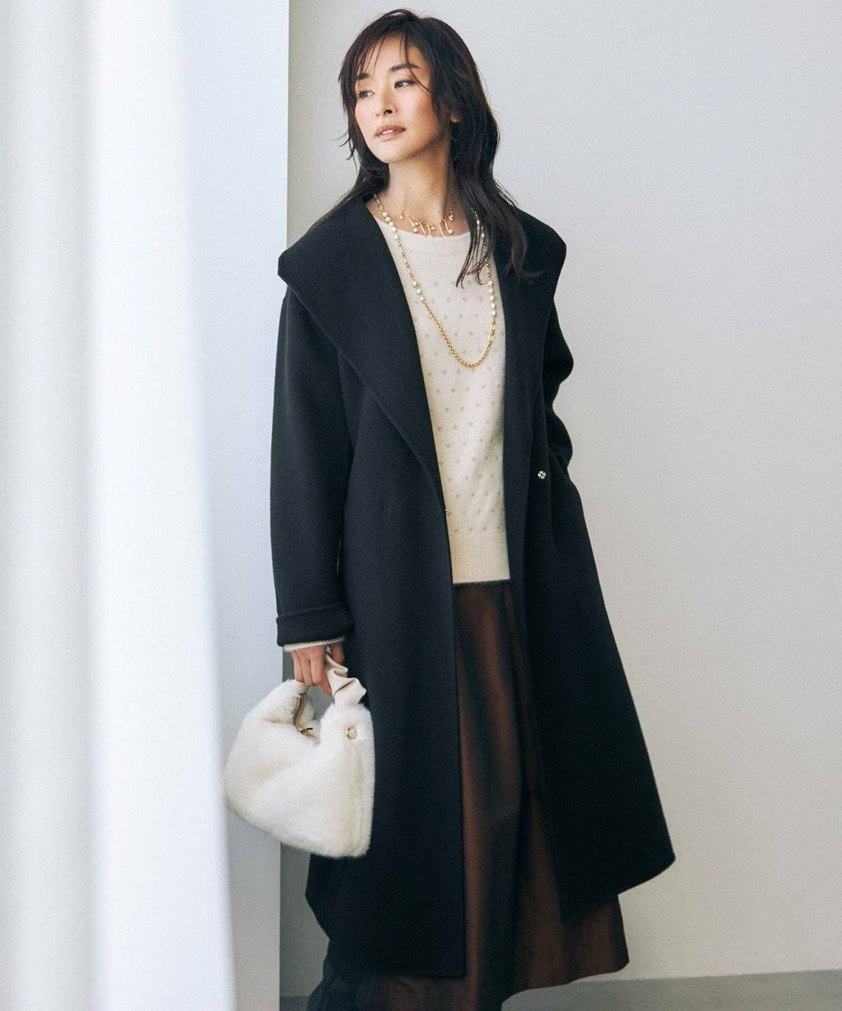 ロングガウンコートコーデ