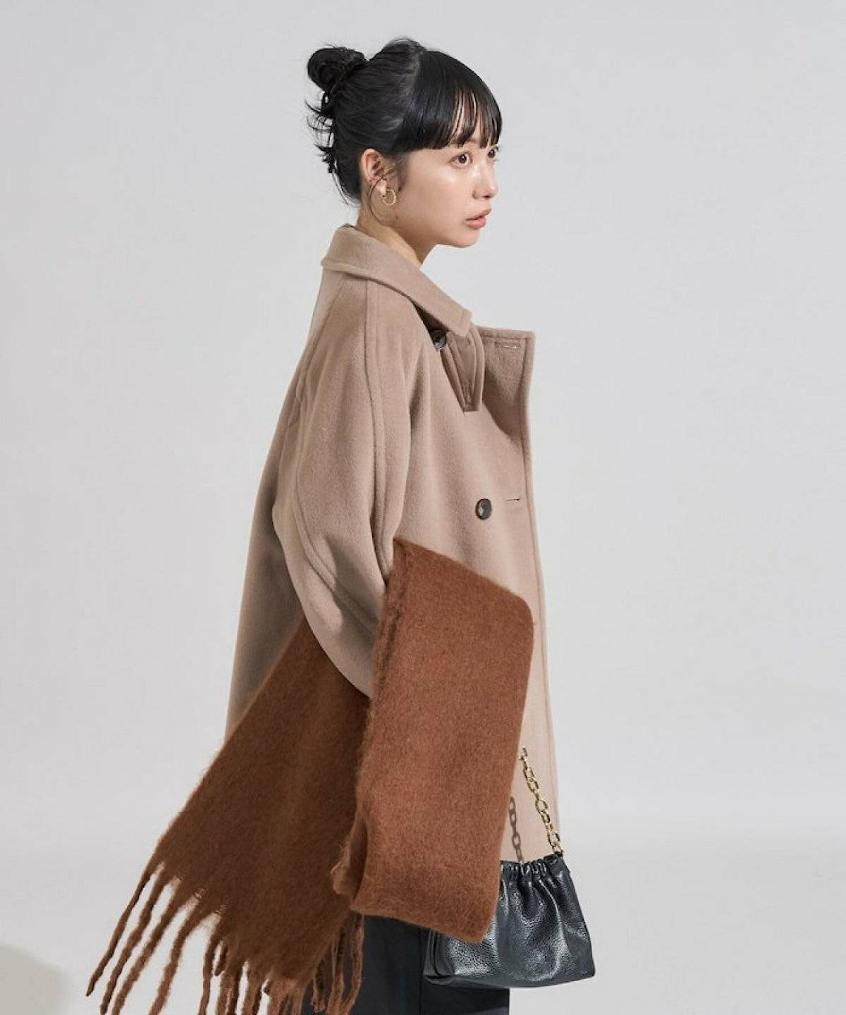 キャメルのコートコーデ