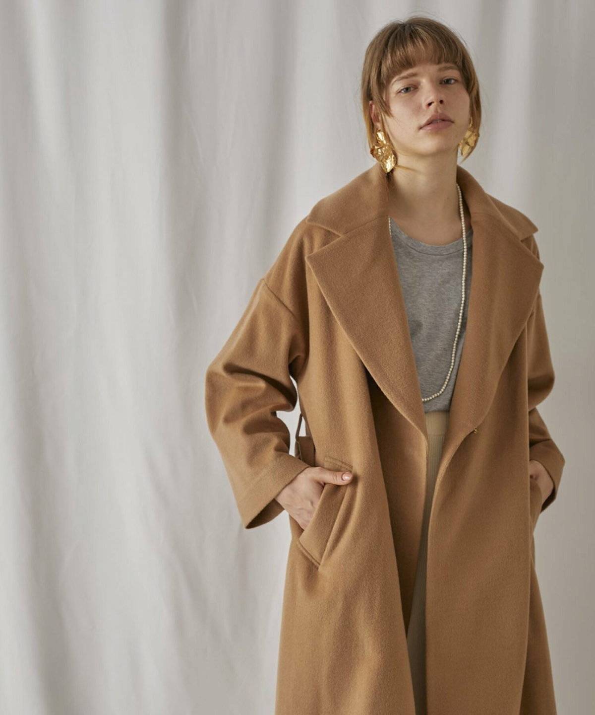 キャメルのコートコーデ