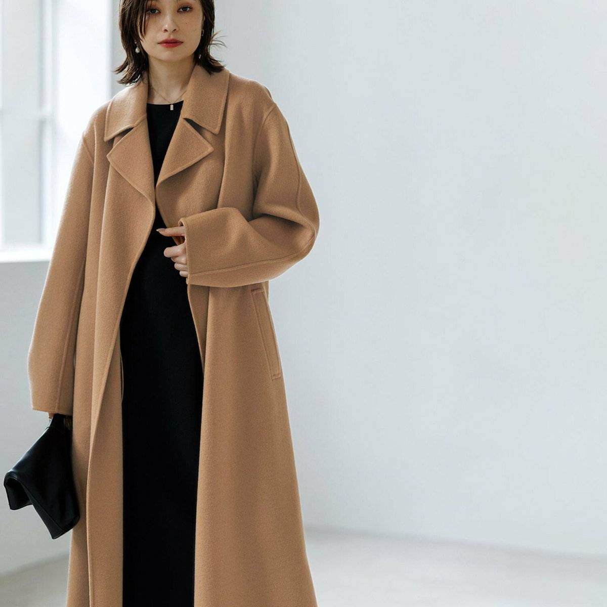 キャメルのチェスターコートコーデ