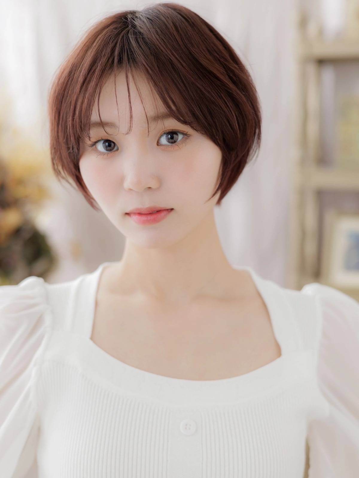 チェリーレッドカラーのショート