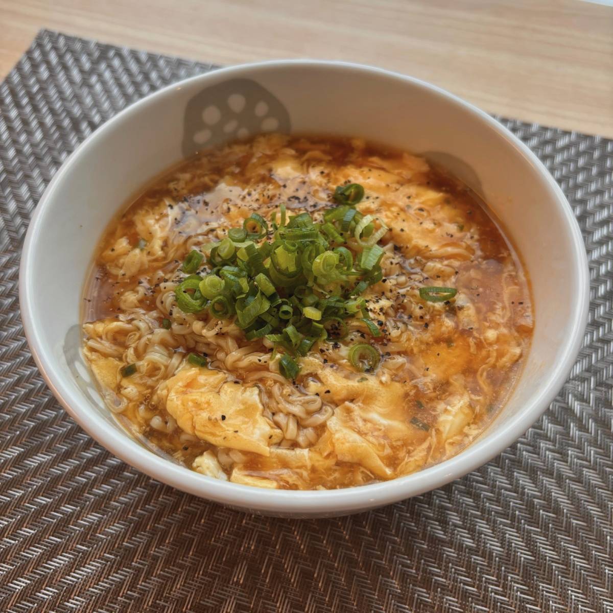 サッポロ一番公式の「すぐできるサンラータンメン」のレシピ