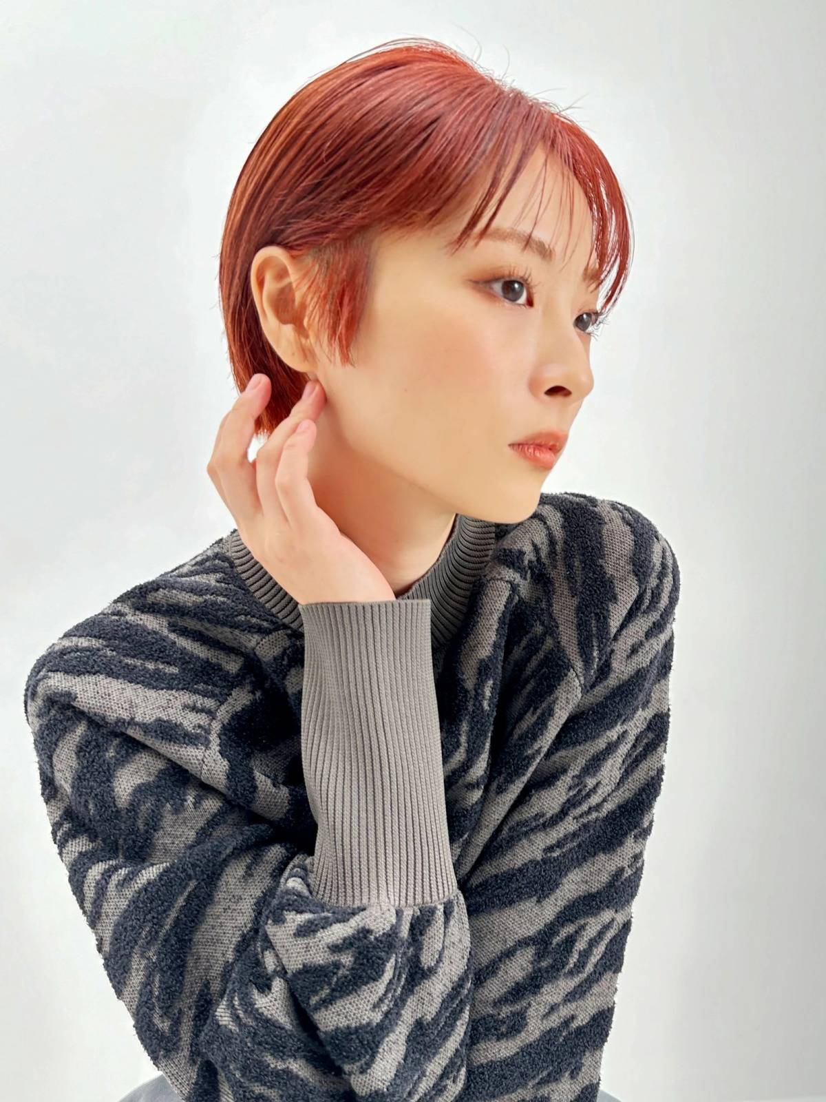 個性派カラーのショート