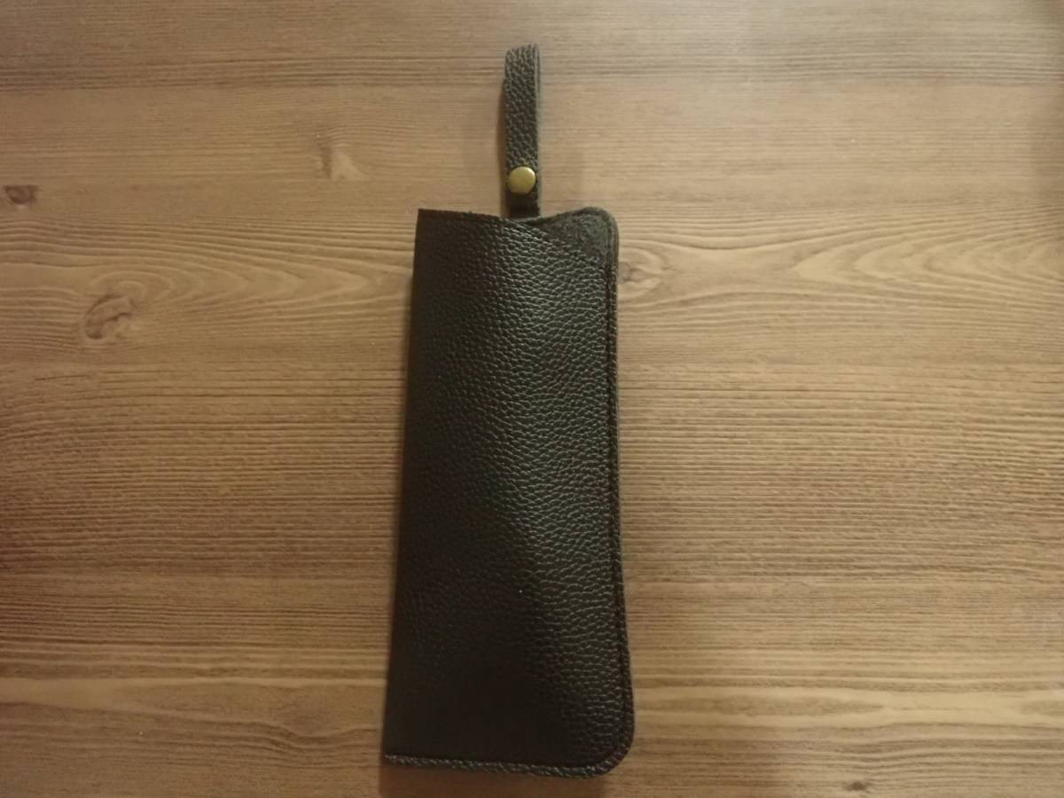 ダイソーの取っ手付ソフトメガネケース