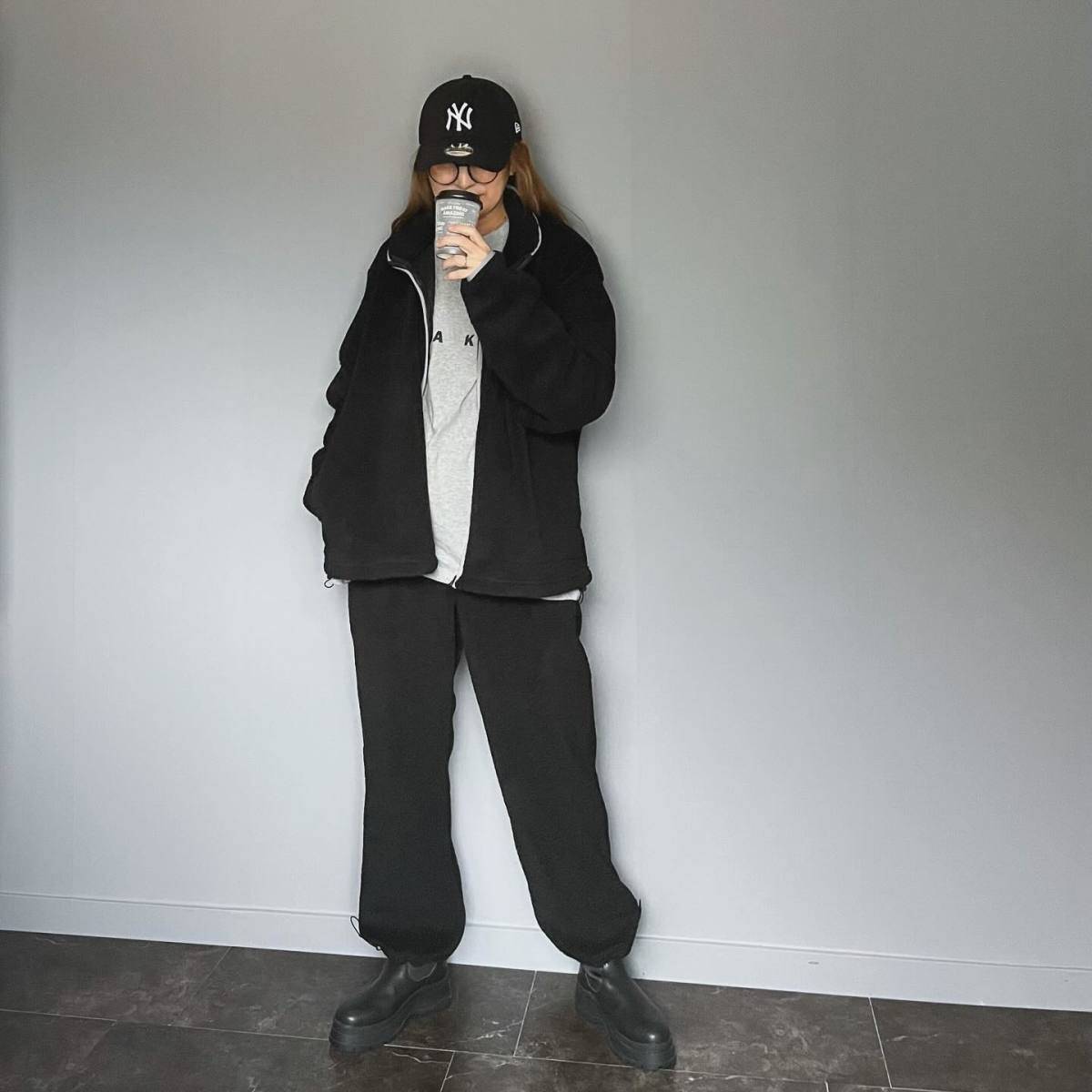 スウェットのセットアップでカジュアルに！