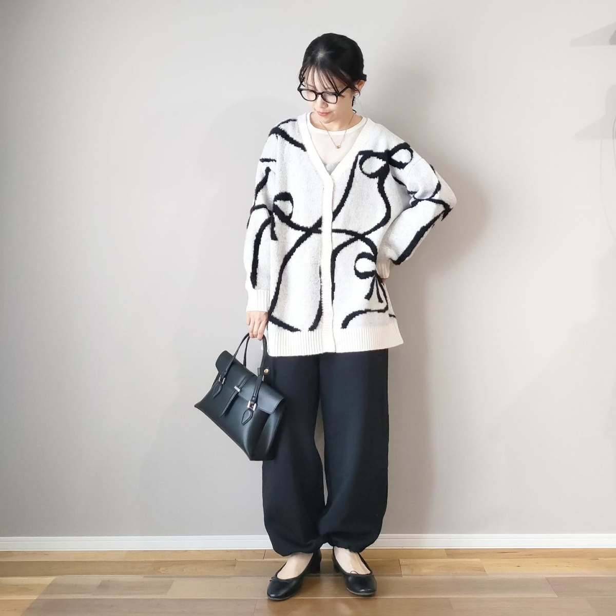 柄カーディガンを合わせる♪