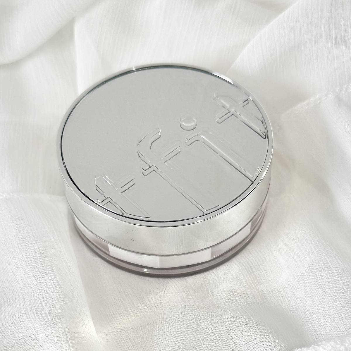 トランスルーセントセットエッセンシャルパウダー