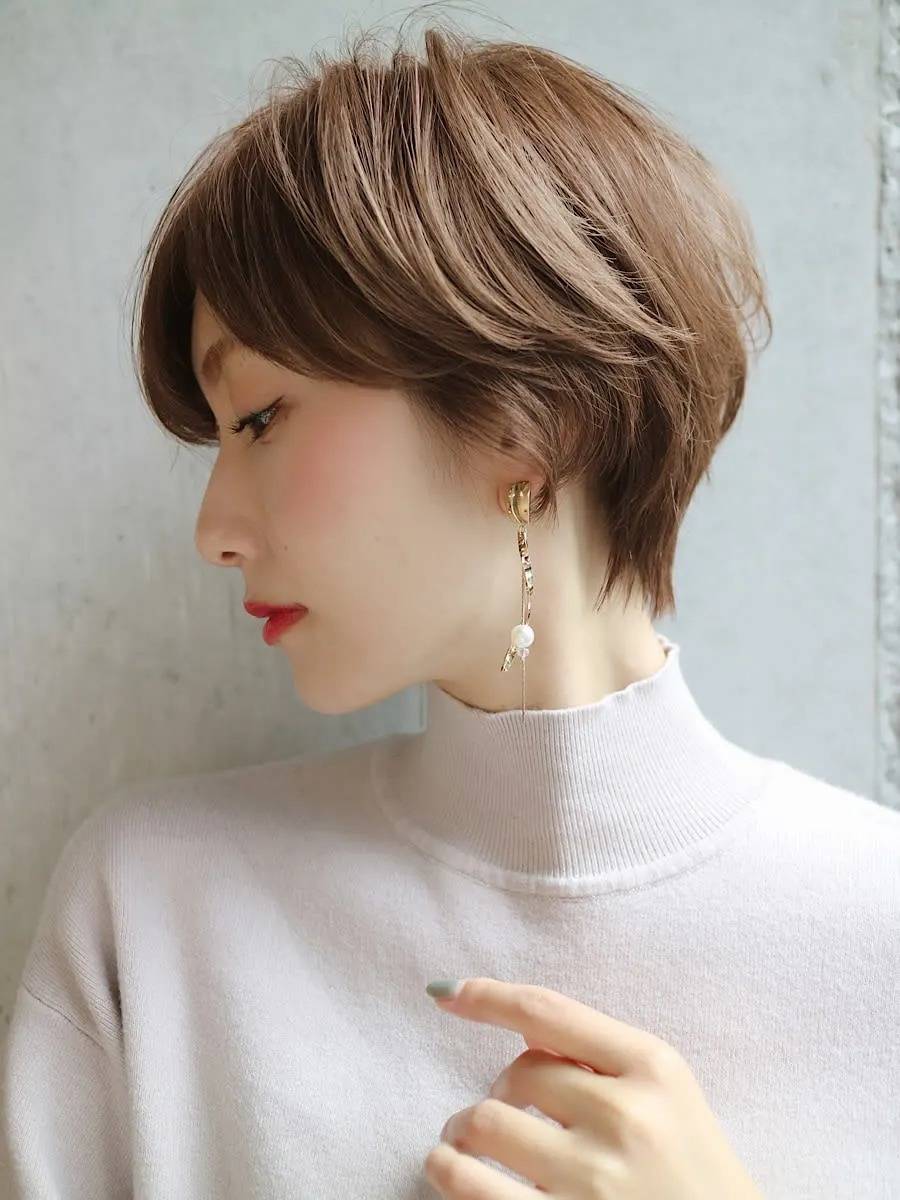 くびれショート