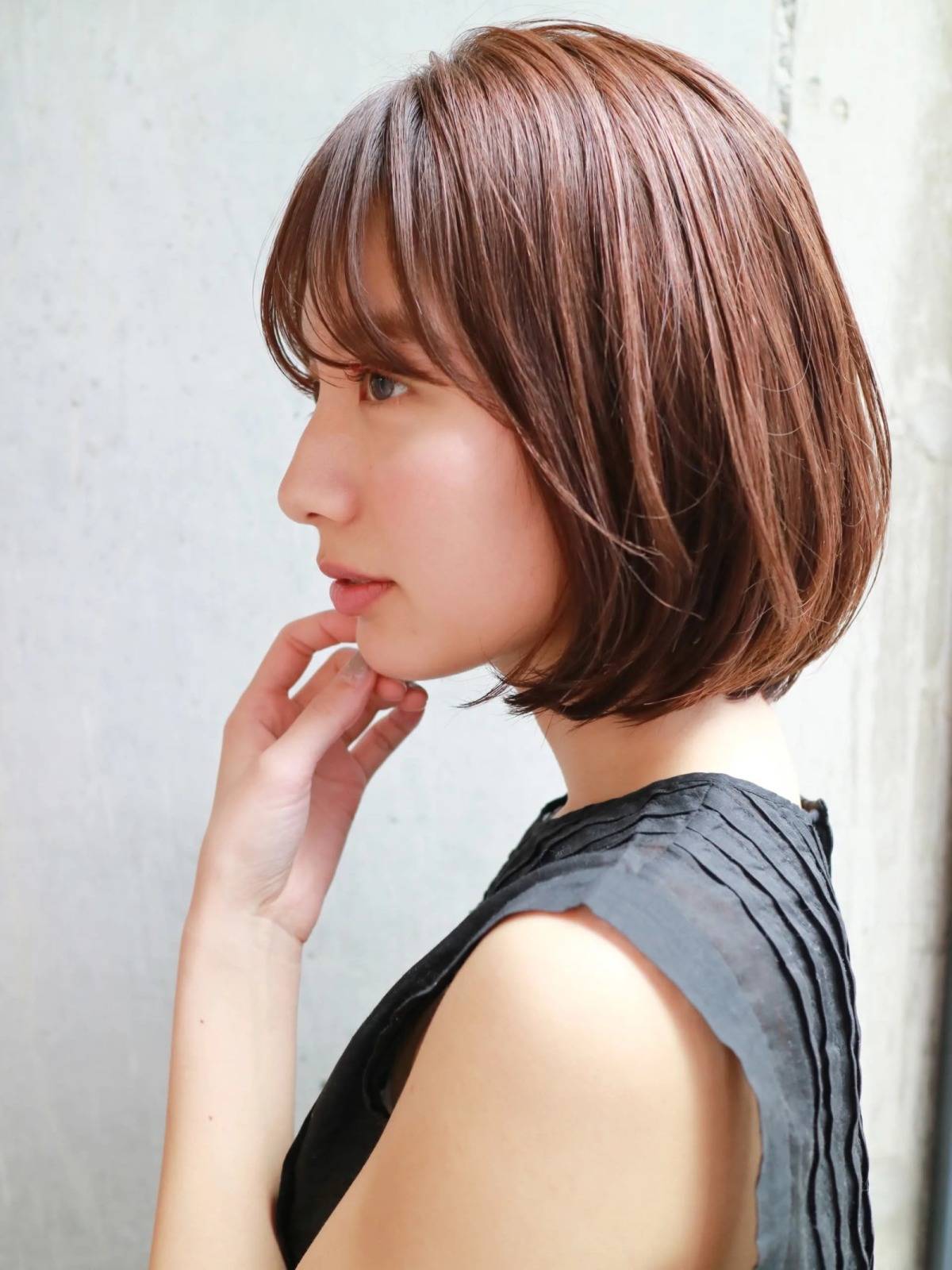 丸みシルエットのボブ