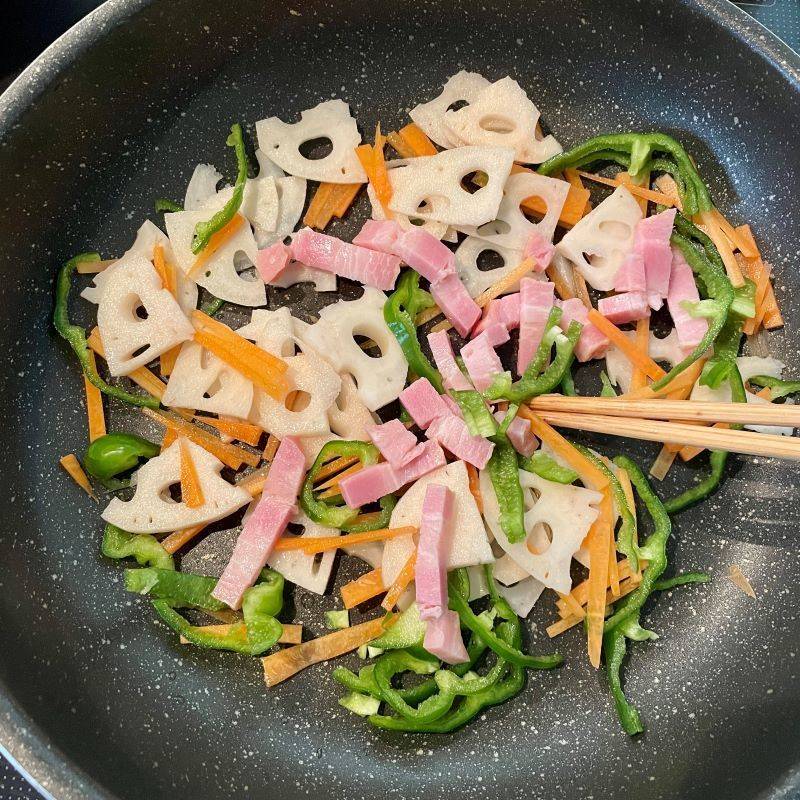 JAグループ公式の「3色カレーキンピラ」のレシピ