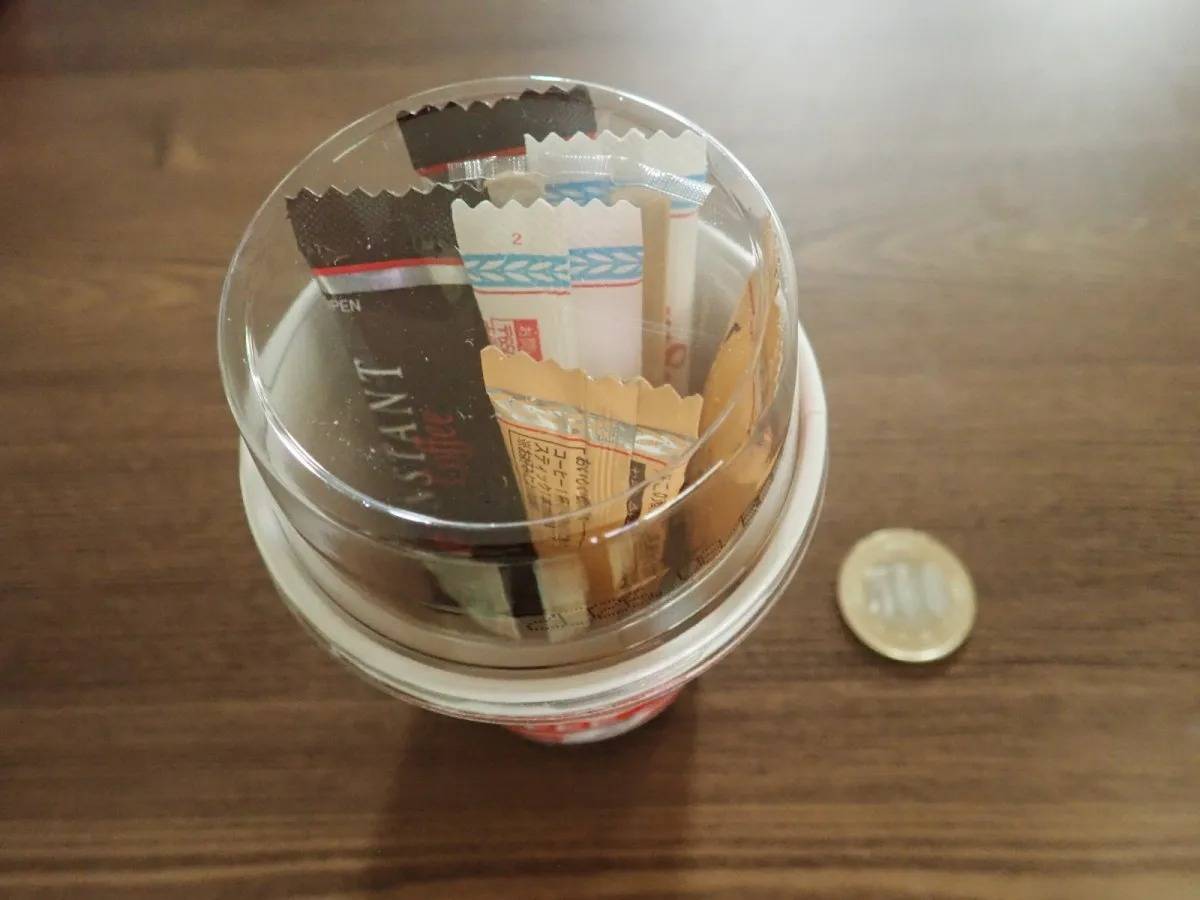 DAISO(ダイソー)：ucc カップコーヒー 2カップ