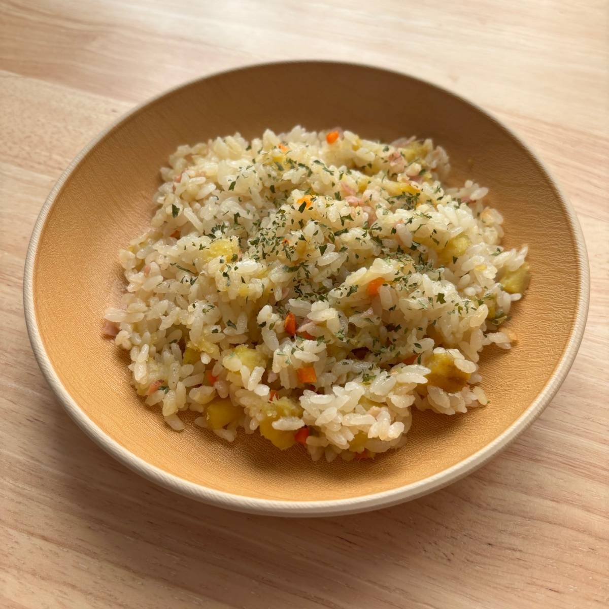 JAグループ公式の「さつまいもの炊き込みピラフ」のレシピ