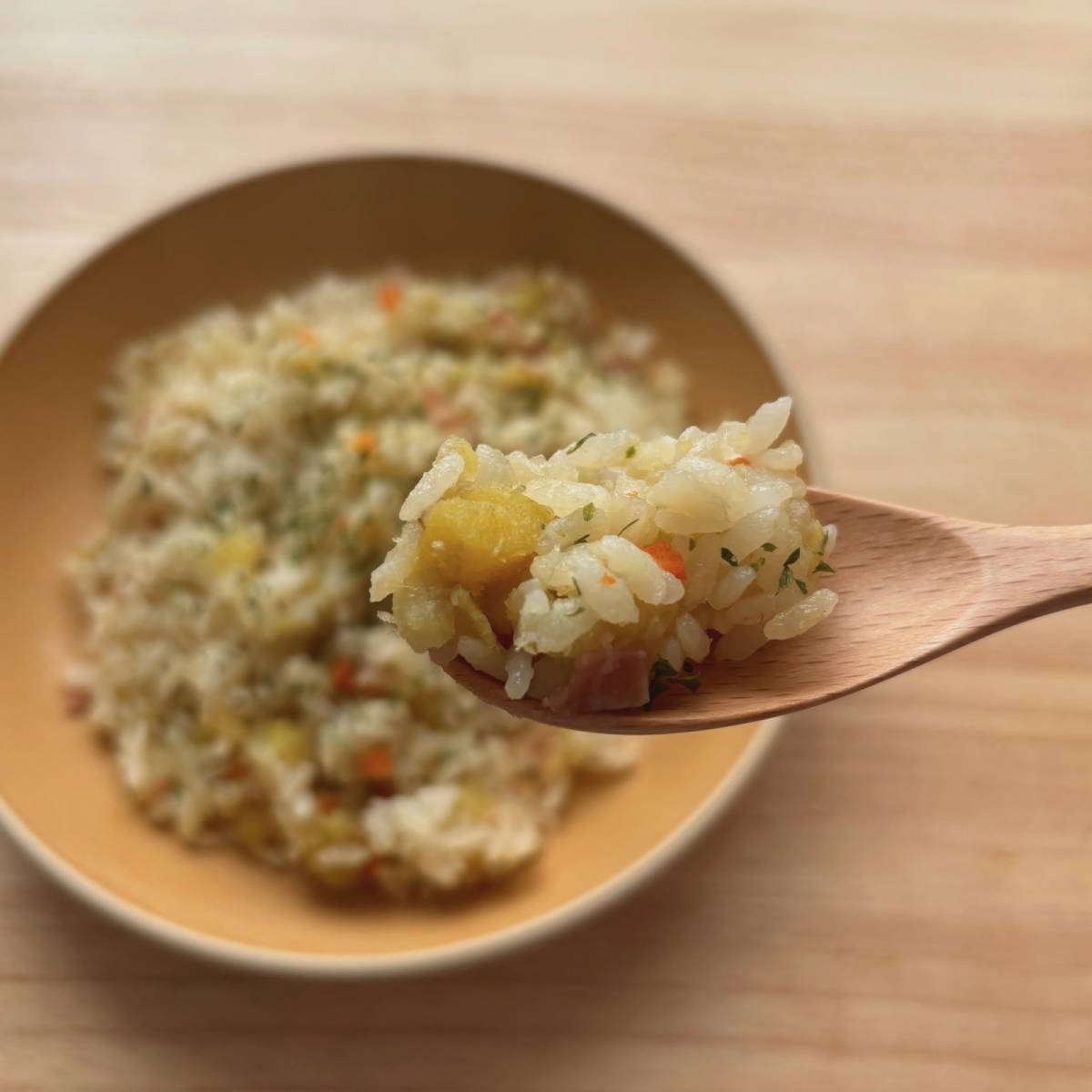 JAグループ公式の「さつまいもの炊き込みピラフ」のレシピ