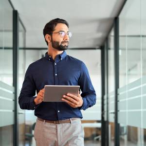 モテるイケオジがよくやってる。視野が広い40代50代男性の仕草5選