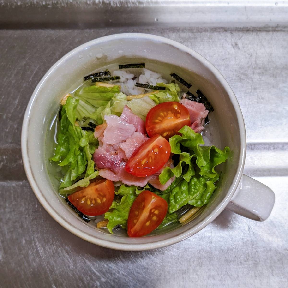 永谷園公式の「冷やしB.L.T.茶づけ」のレシピ