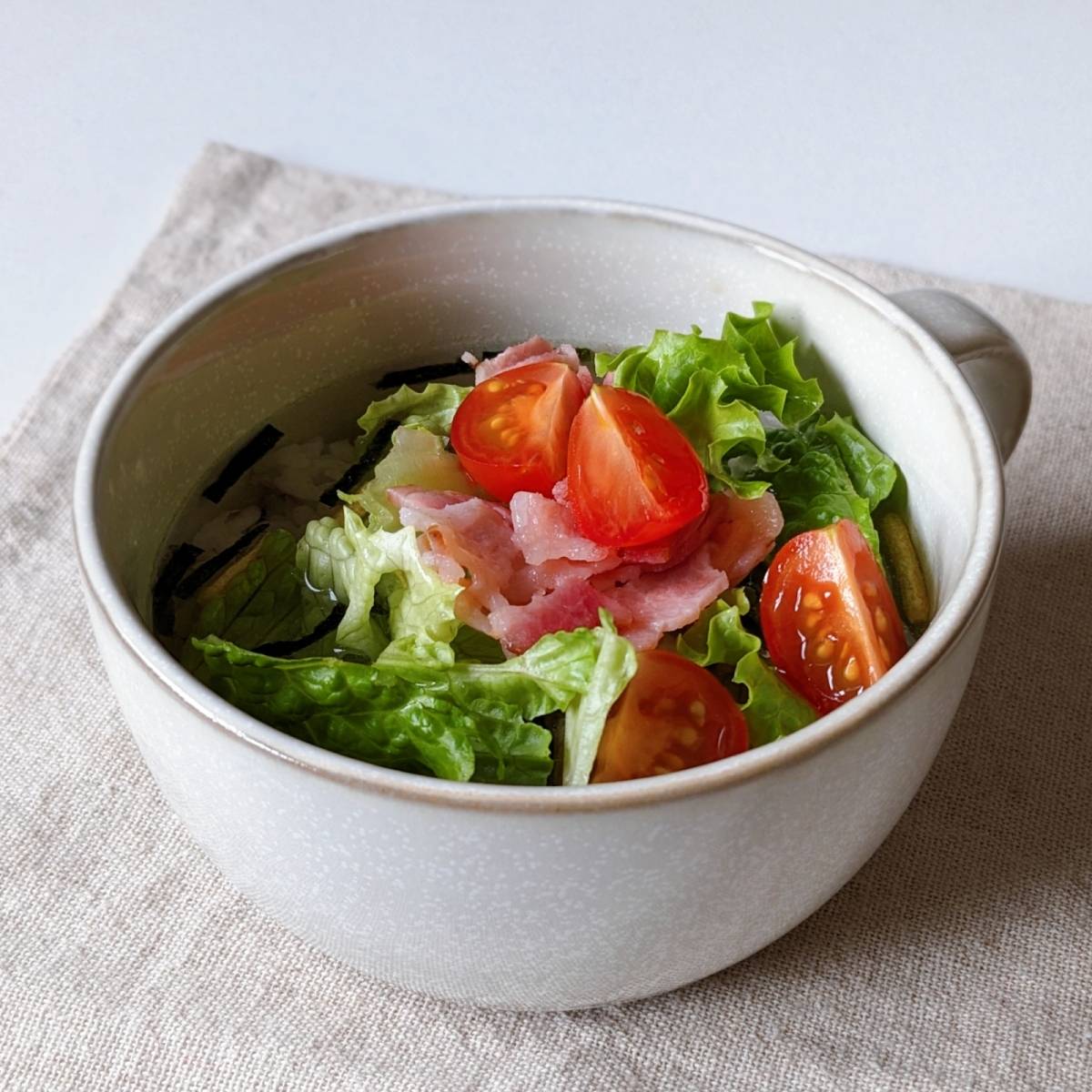 永谷園公式の「冷やしB.L.T.茶づけ」のレシピ