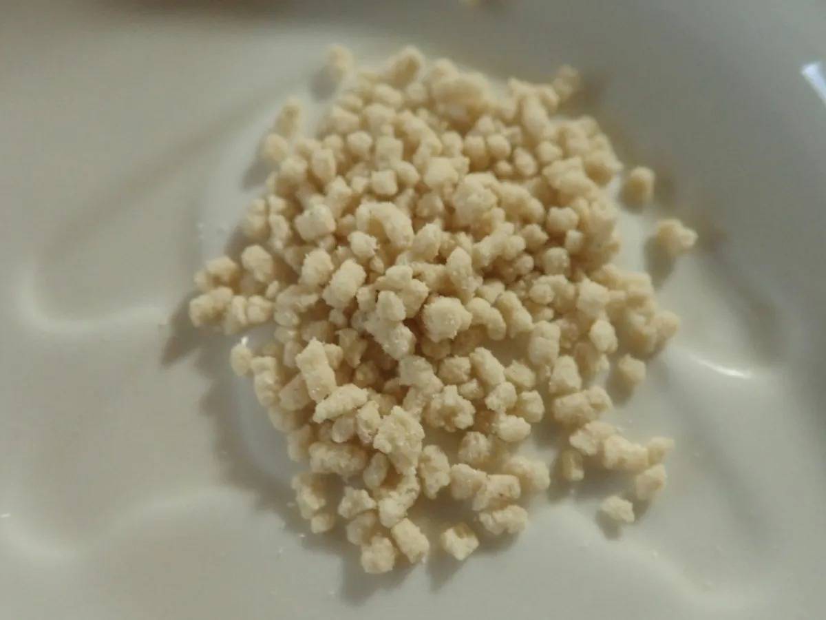 DAISO(ダイソー)：S＆B 李錦記 鶏丸ごとがらスープ 30g