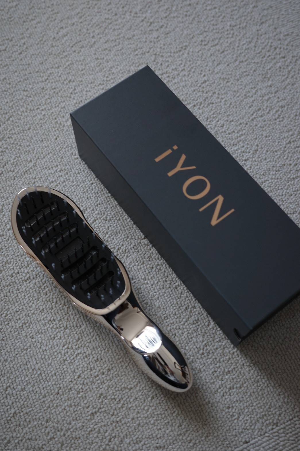 iYON(アイヨン) イオントリートメントブラシ