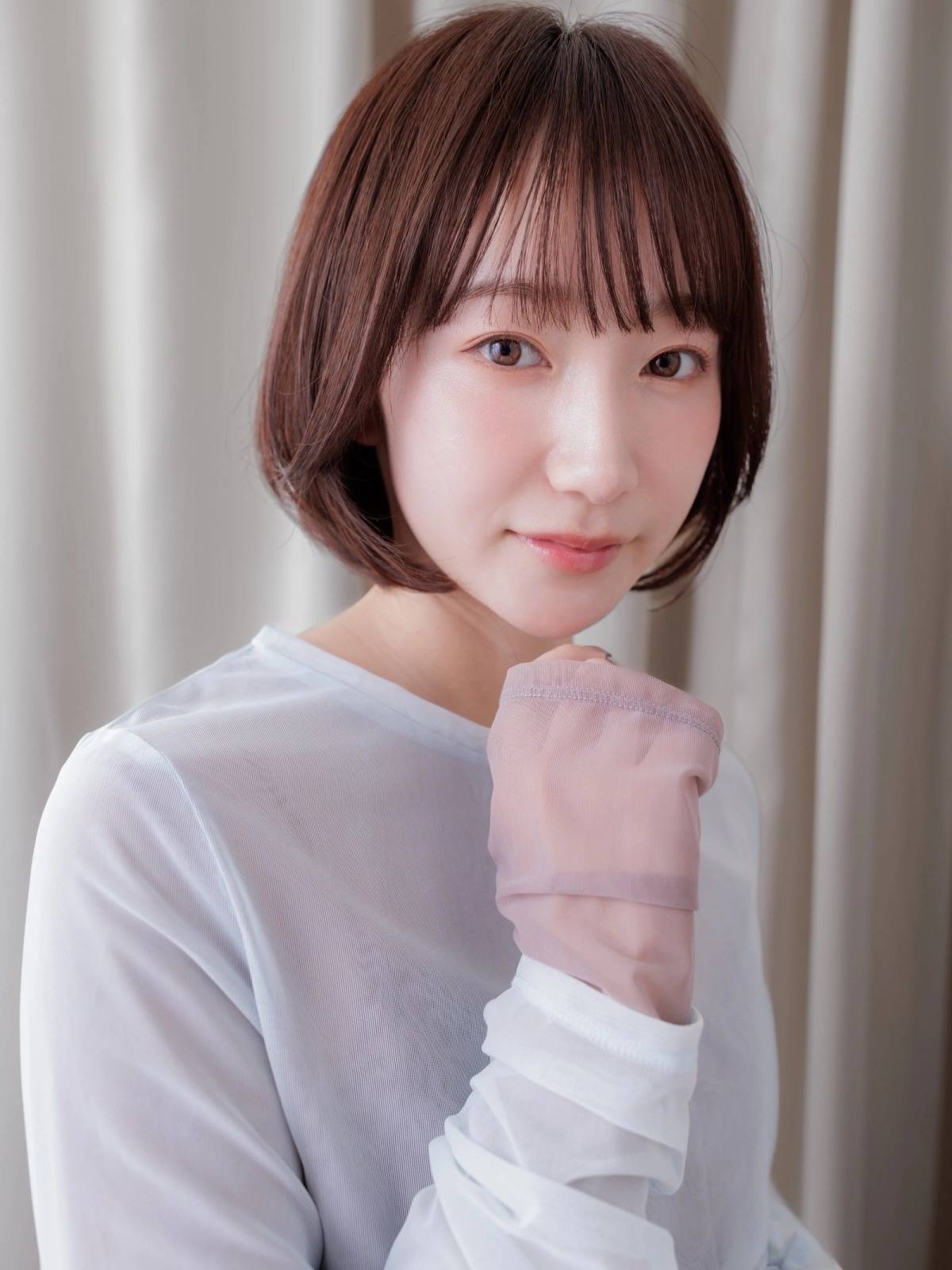 ココアブラウンの丸みボブ