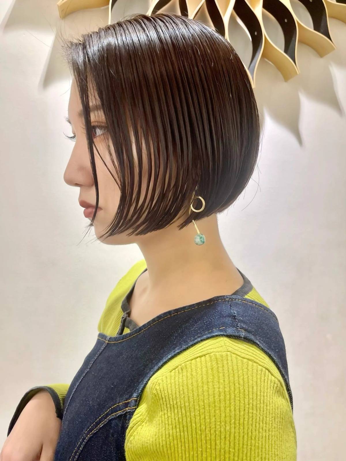 ぺたんこ見えするボブ