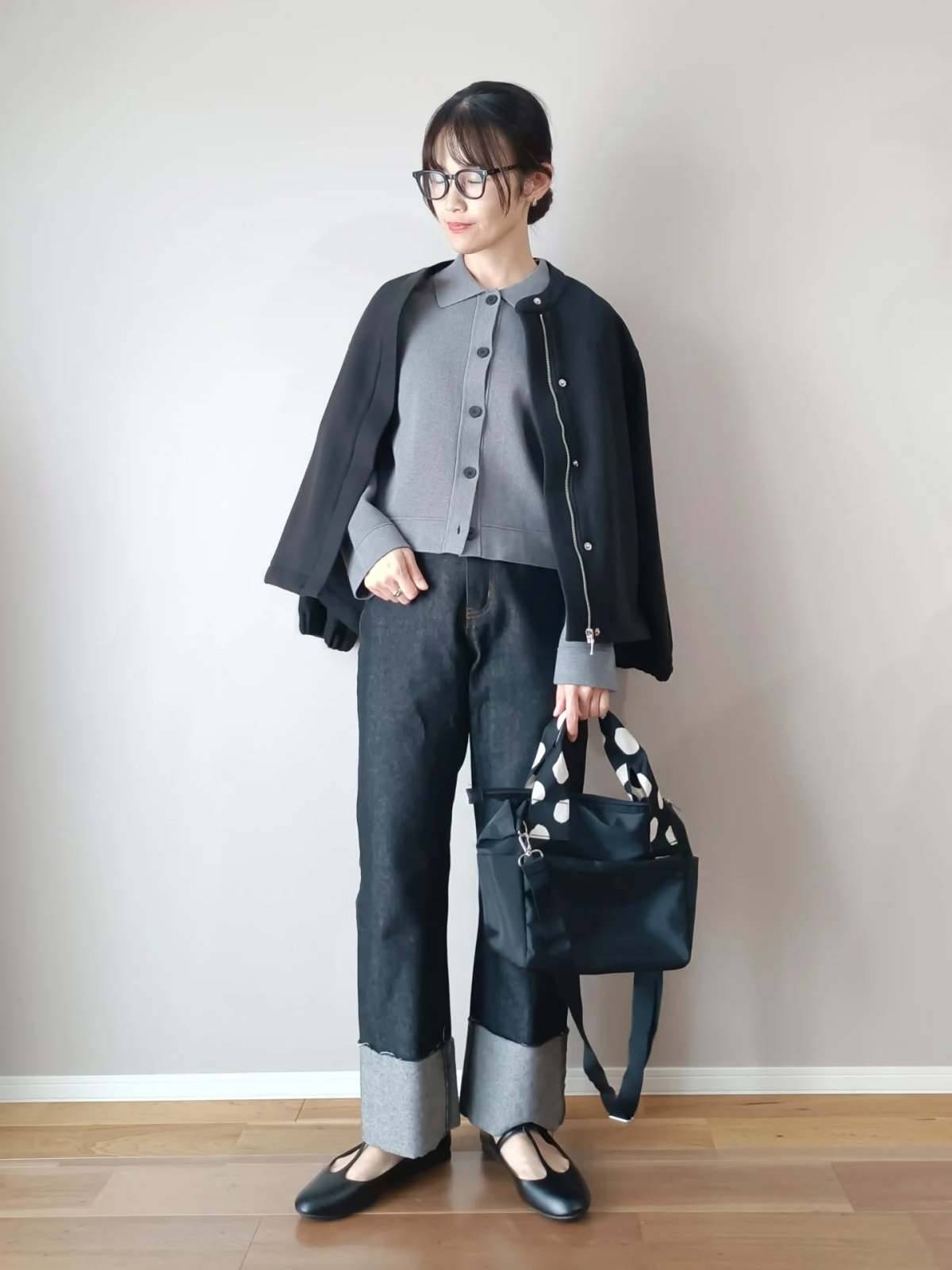 襟付きカーディガン×ブルゾン肩掛け