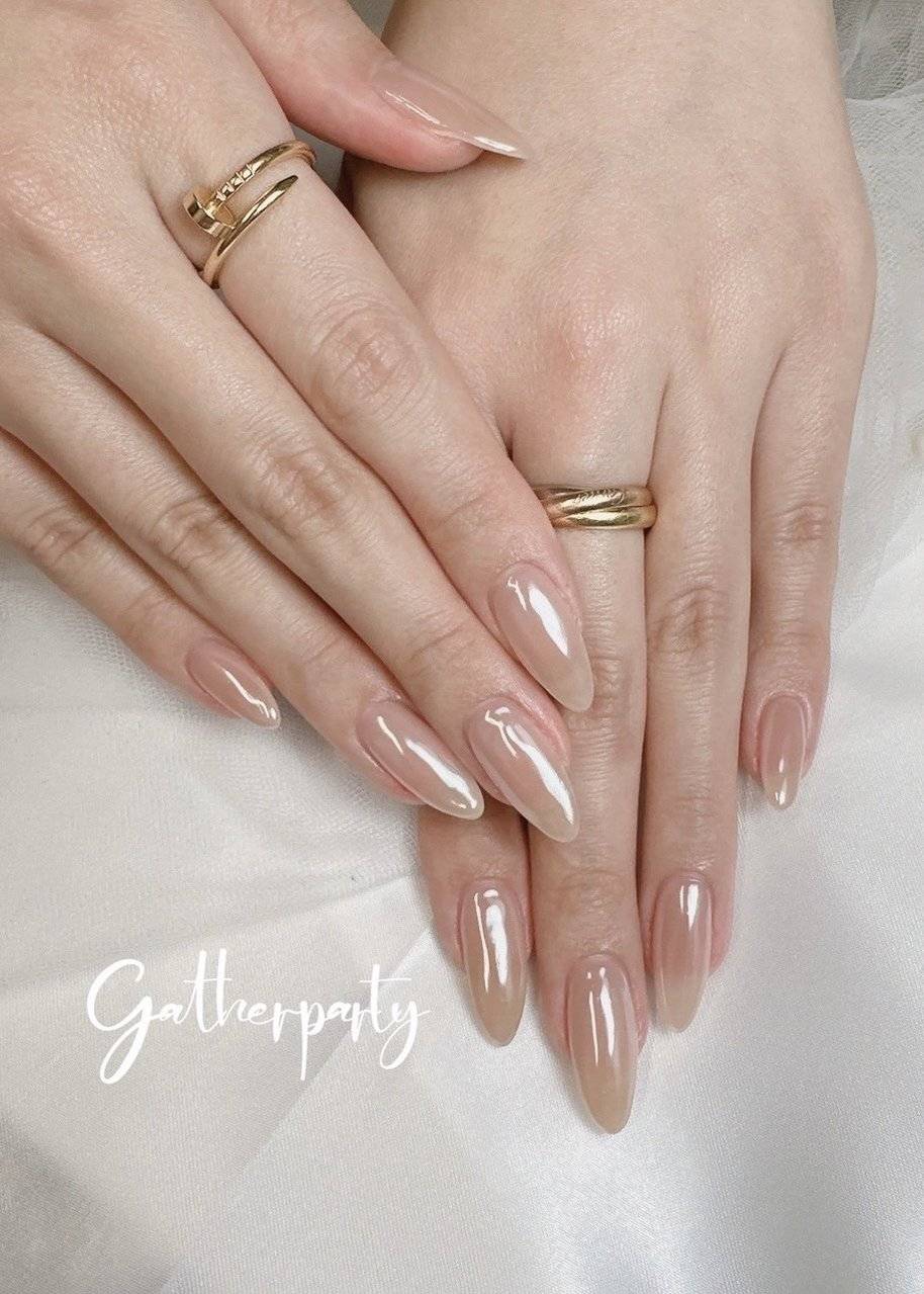 ヌーディーベージュネイル