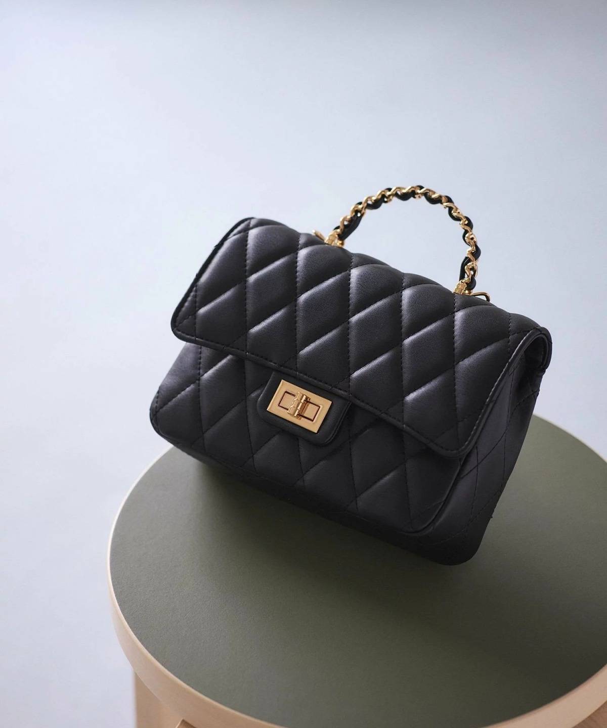 VIS チェーンハンドルキルティングショルダーバッグ