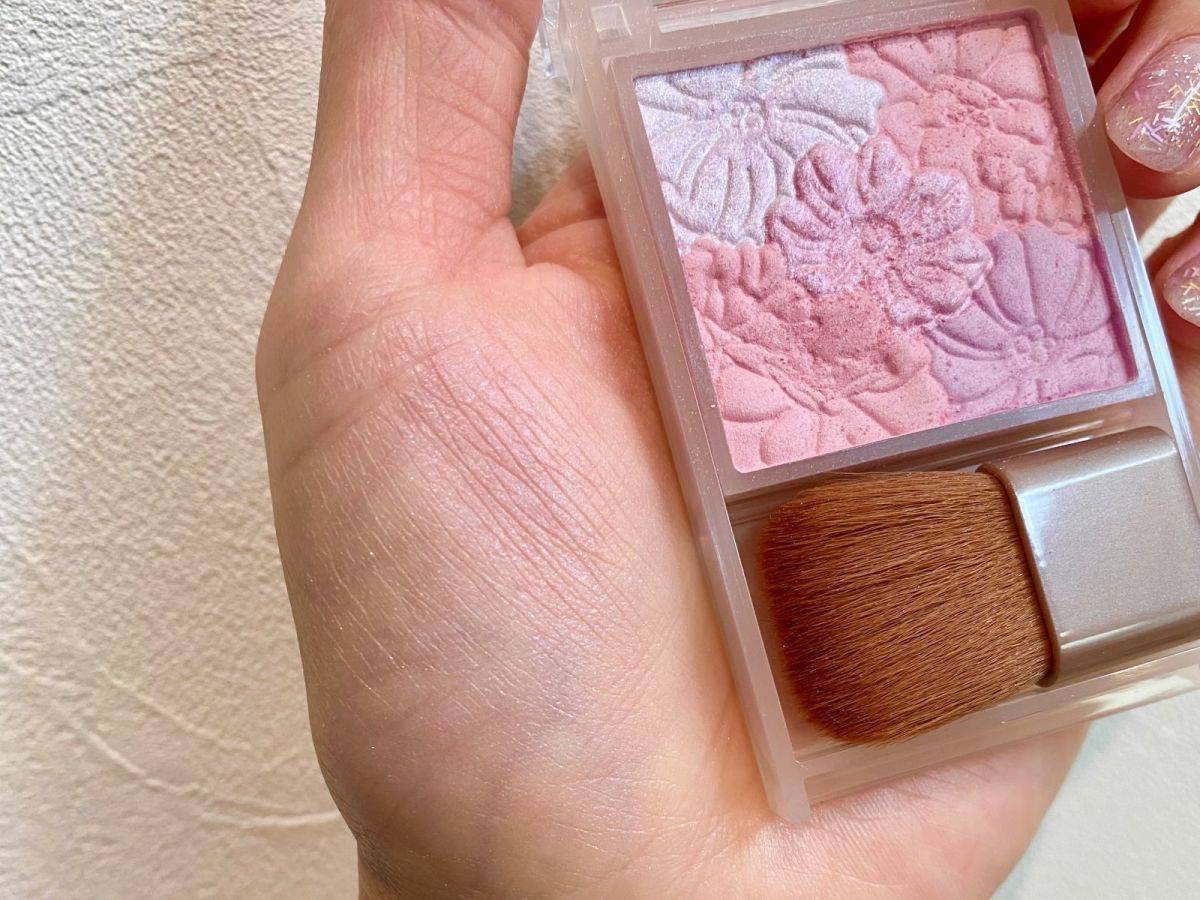 グロウフルールチークスB03