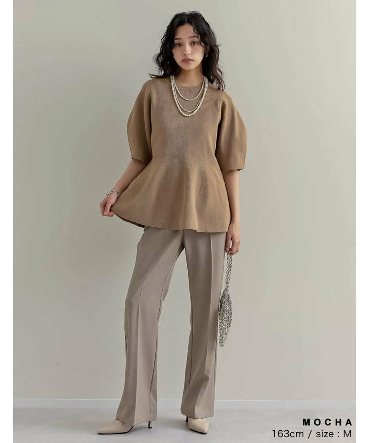 夏コーデの女性