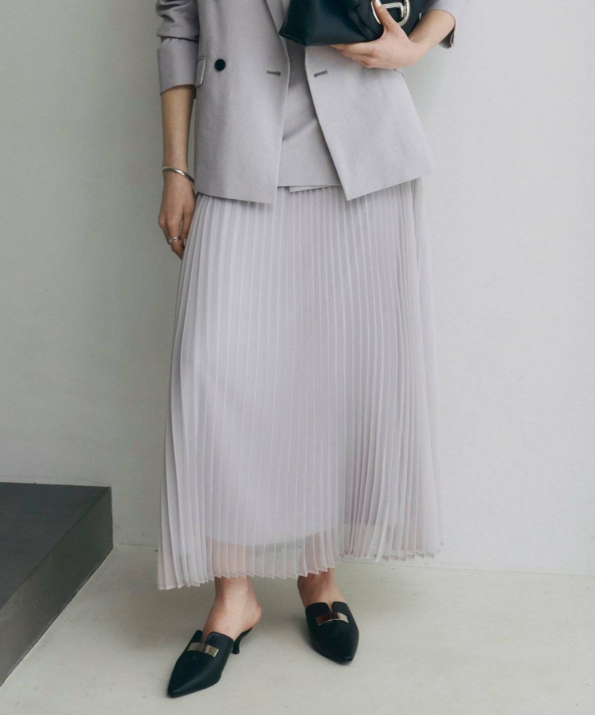プリーツスカートコーデ