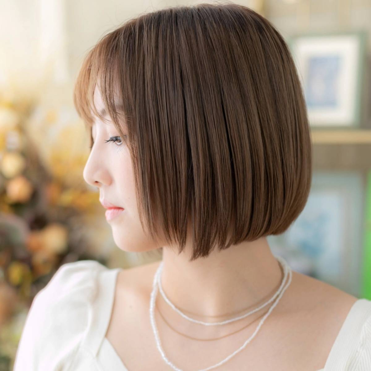 前下がりシルエットボブ