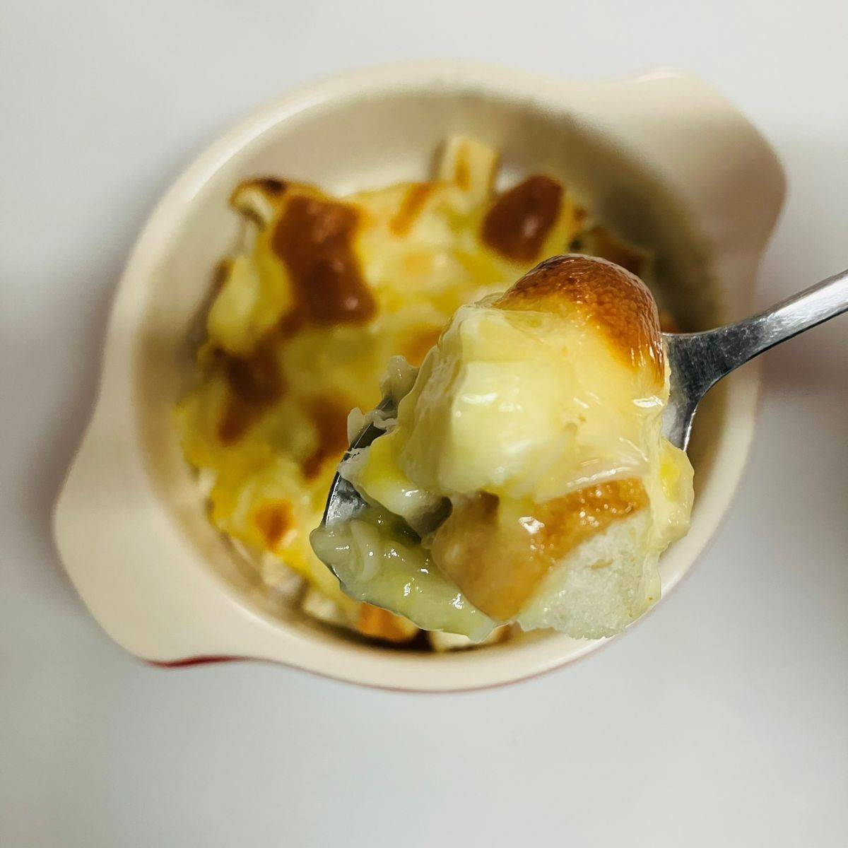 JAグループ公式の「簡単♪パンの耳とえのきのクリームグラタン」のレシピ