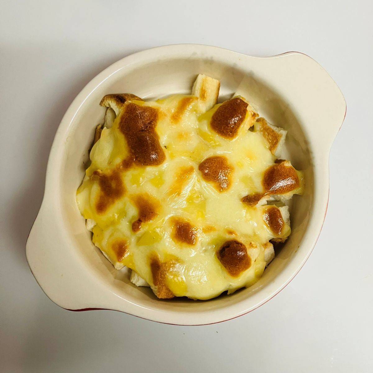 JAグループ公式の「簡単♪パンの耳とえのきのクリームグラタン」のレシピ