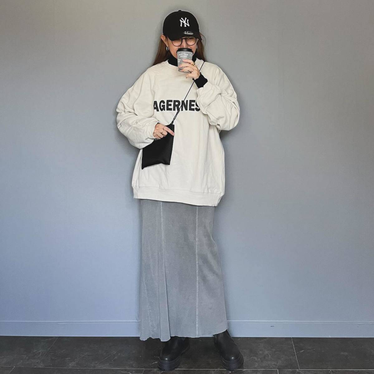 ロゴスウェットを合わせる!