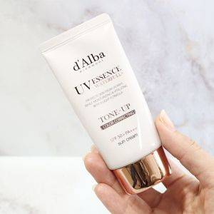 とんでもなく美肌に仕上がる……。大人気の韓国ブランドの「名品下地」