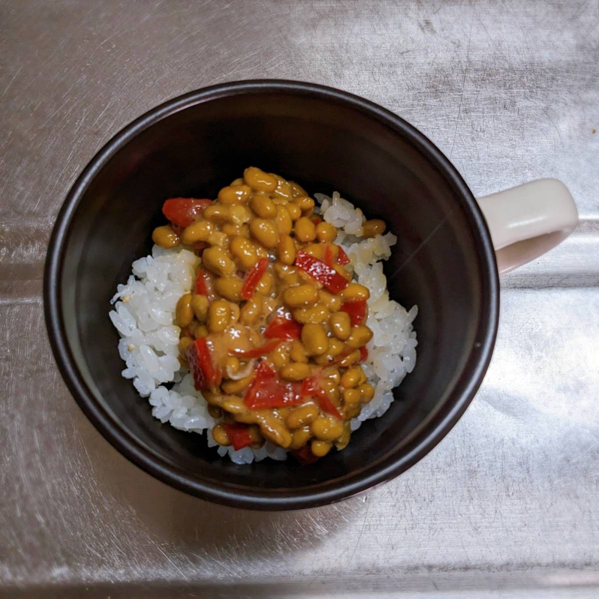 タカノフーズ公式の「なっとう茶漬け」のレシピ