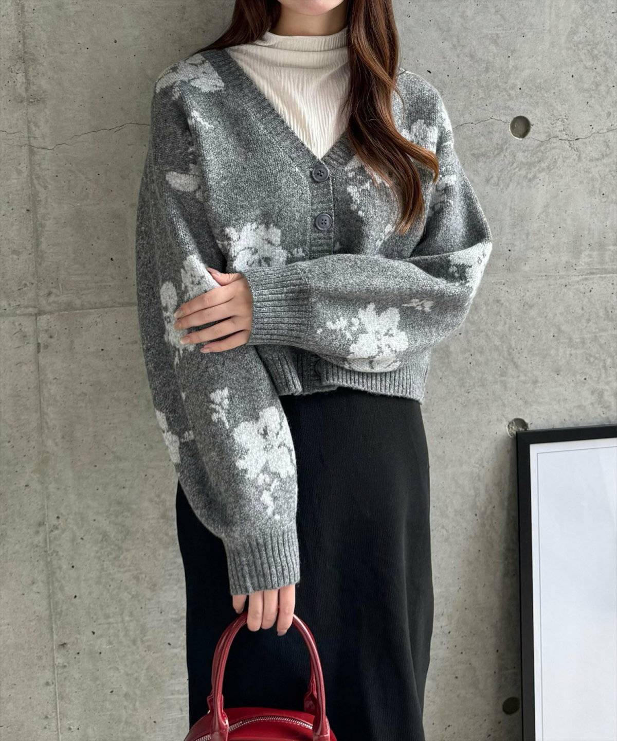 スカートコーデの女性