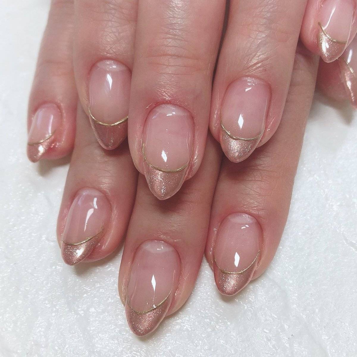 ピンクゴールドネイル