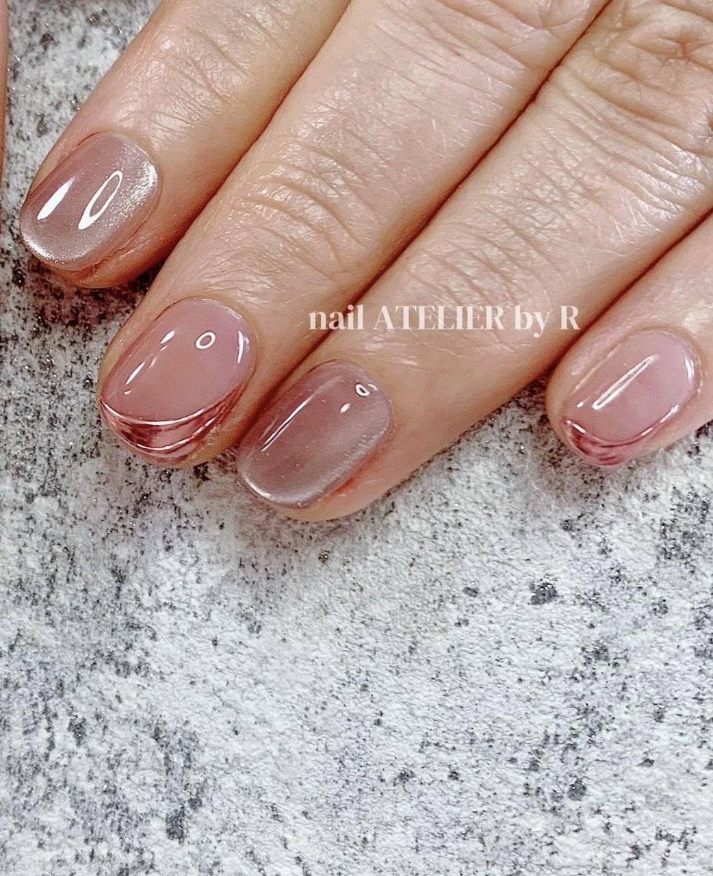 ピンクゴールドネイル