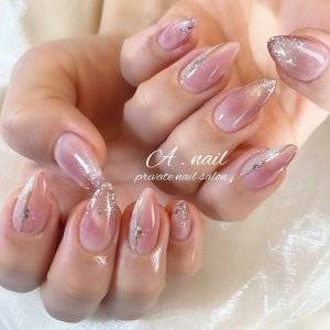 【2025年初冬】今っぽくアップデート。最新ピンクゴールドネイル5選