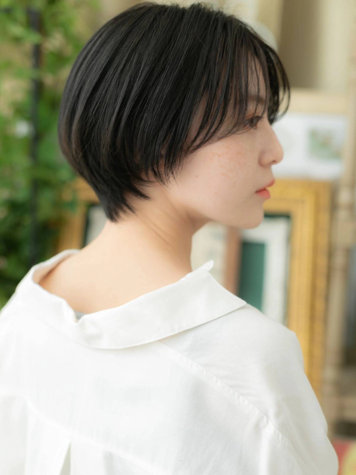 ボリュームのない黒髪ショート