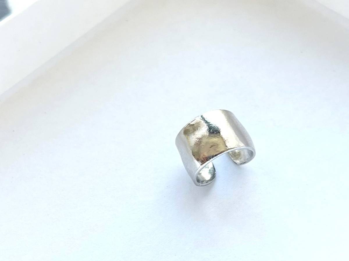 3COINS(スリーコインズ) ワイドメタルイヤカフ3個SET